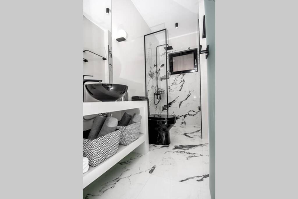 A & B Minimal Suite With Sea View In Argostoli Exteriér fotografie