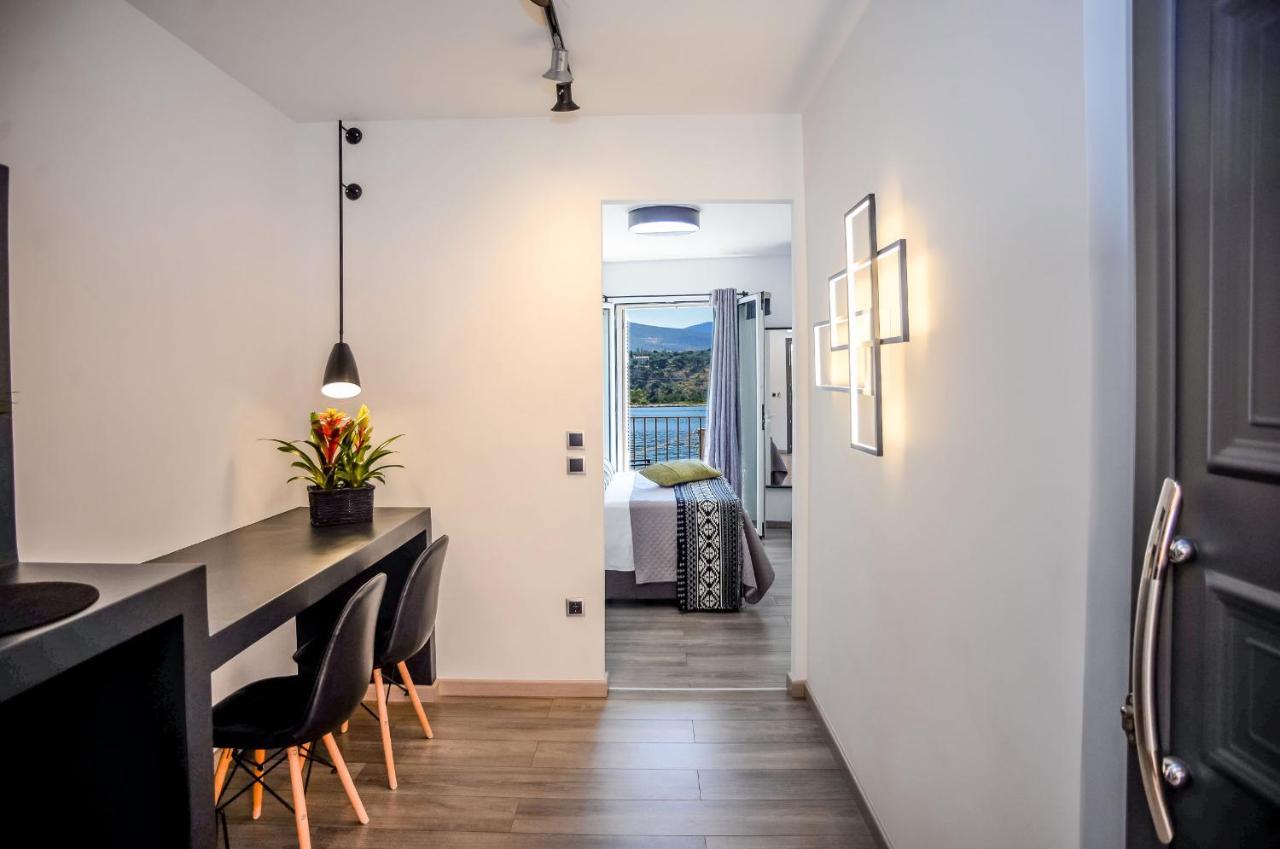 A & B Minimal Suite With Sea View In Argostoli Exteriér fotografie